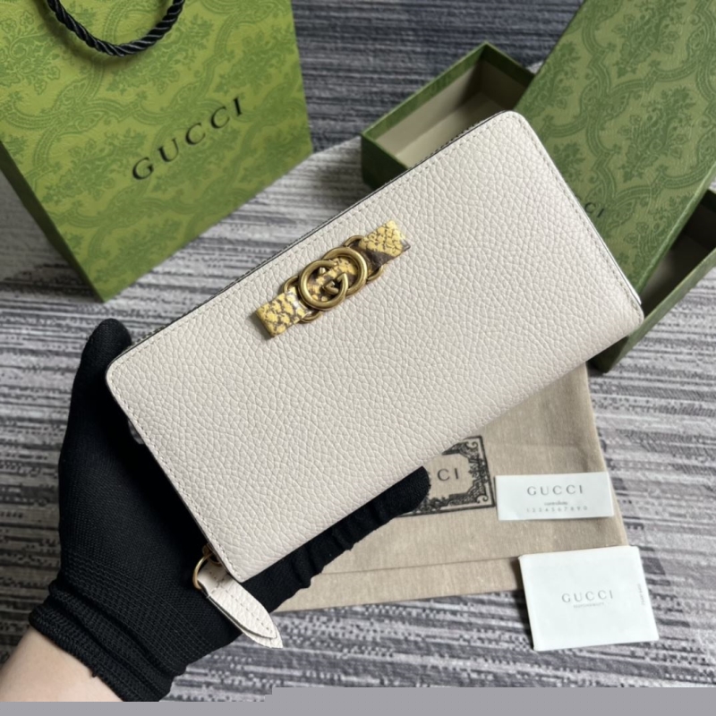 G*u*i wallets & purse